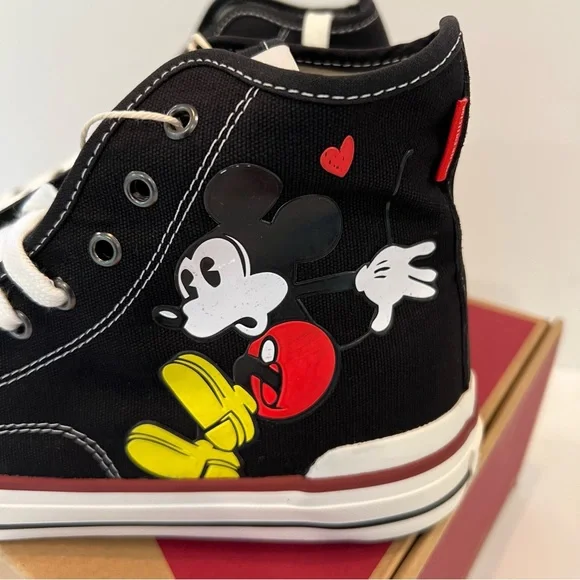 New Mickey Mouse Sneakers M 9.5 / 43 EUR / W 12 Canvas Disney MOA CONCEPT Hi-Top